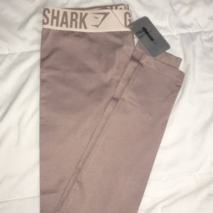 Gymshark Fit Leggings in Taupe/Sand color! NWT